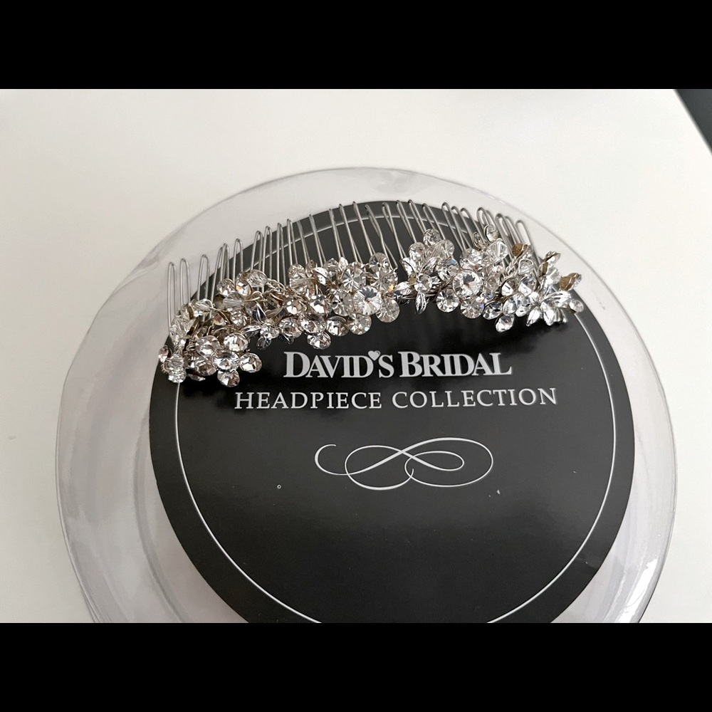 David's Bridal Crystal comb wedding headpiece